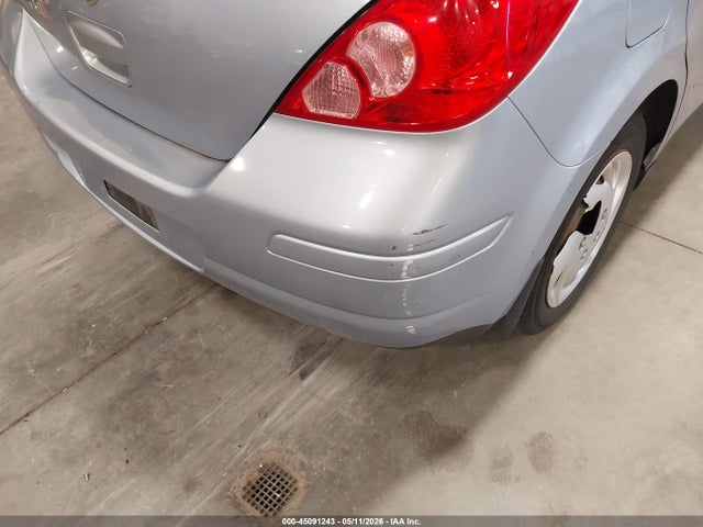 Nissan Versa 1.8 S