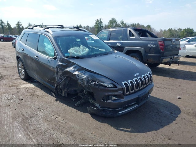 Salvage Jeep Cherokee Image