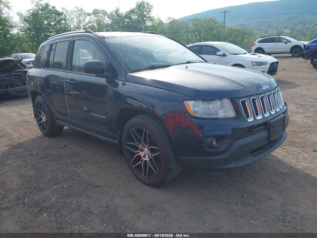 Salvage Jeep Compass Image