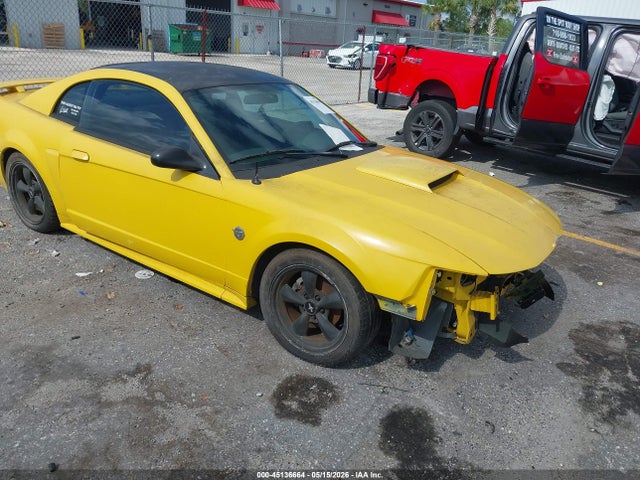 Salvage Ford Mustang Image