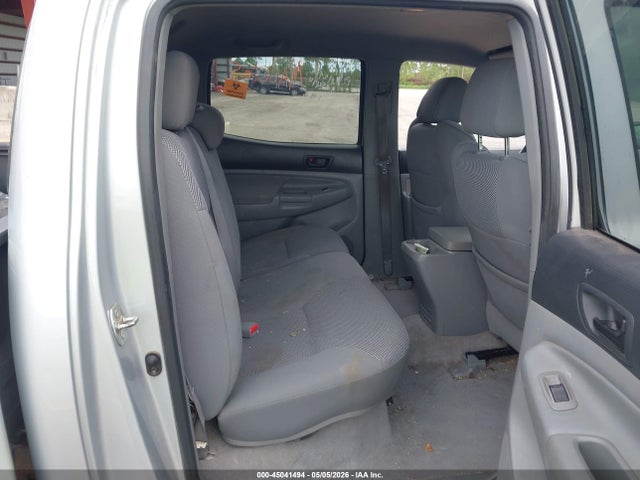 Toyota Tacoma Base V6