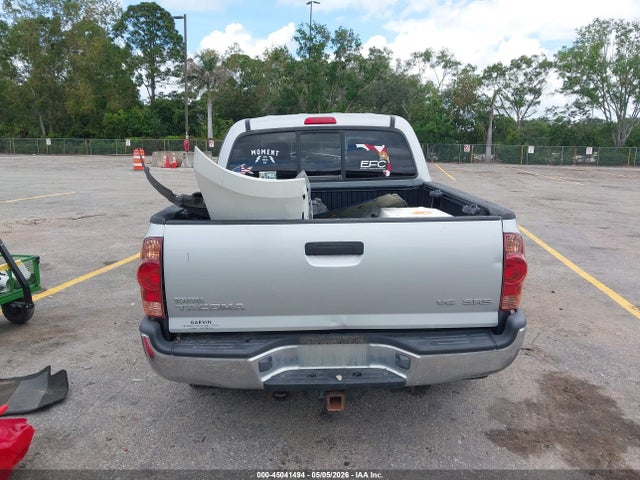 Toyota Tacoma Base V6