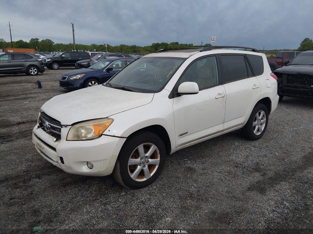 Toyota RAV4 Limited V6
