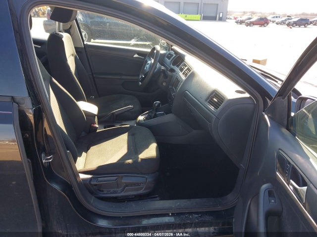 Volkswagen Jetta 1.4t S