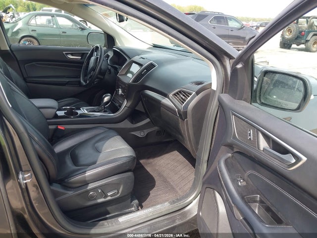 Ford Edge Titanium