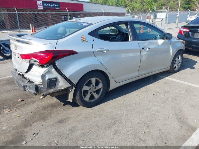Hyundai ELANTRA Se