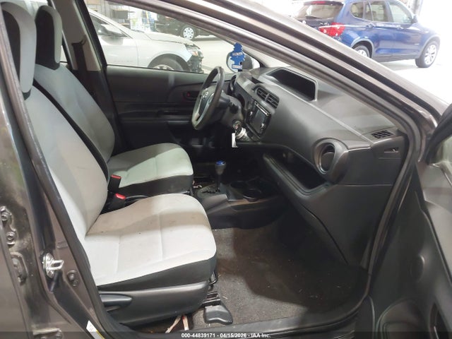 Toyota Prius c One