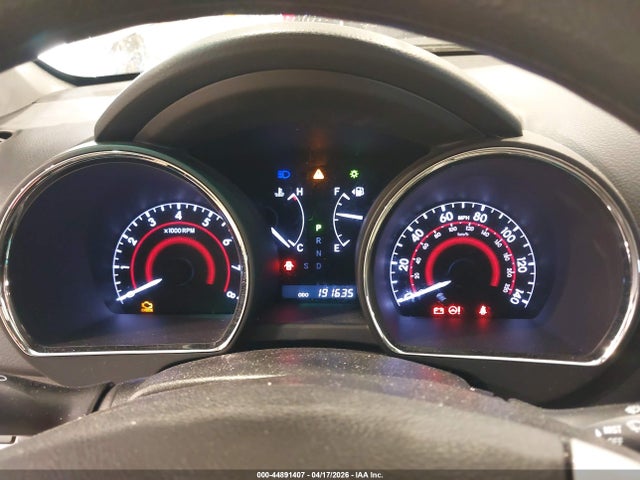 Toyota Highlander Base Plus V6