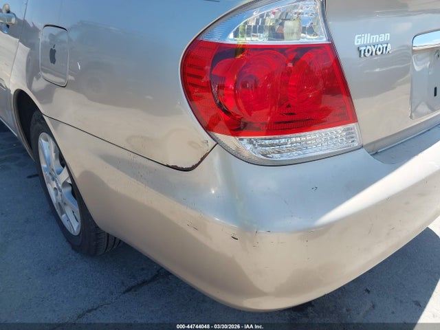 Toyota Camry Xle V6
