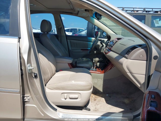 Toyota Camry Xle V6