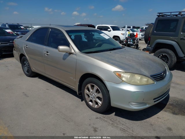 Salvage Toyota Camry Image