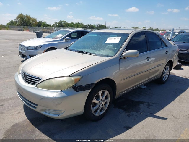 Toyota Camry Xle V6