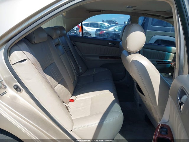 Toyota Camry Xle V6