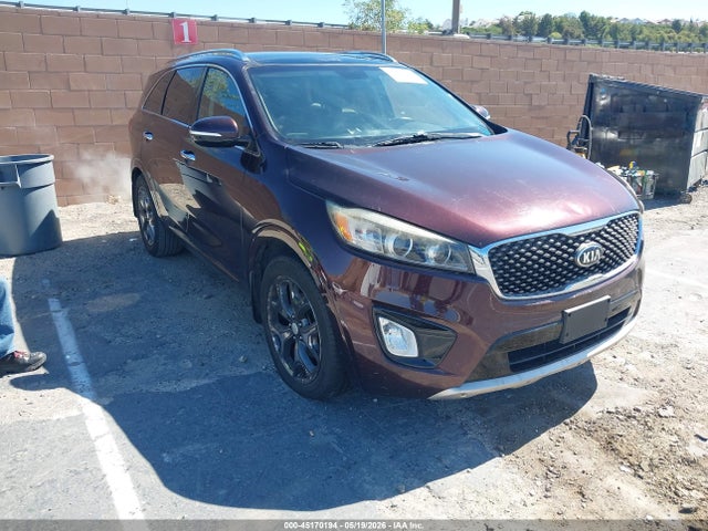Salvage Kia Sorento Image