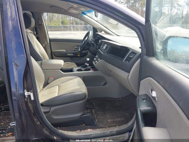 Kia Sedona Lx