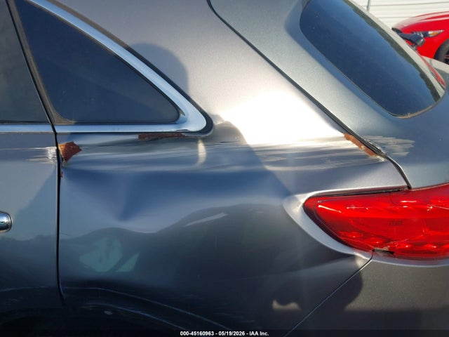 INFINITI Qx