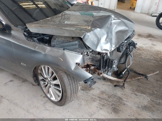 INFINITI Q50 3.0t Luxe