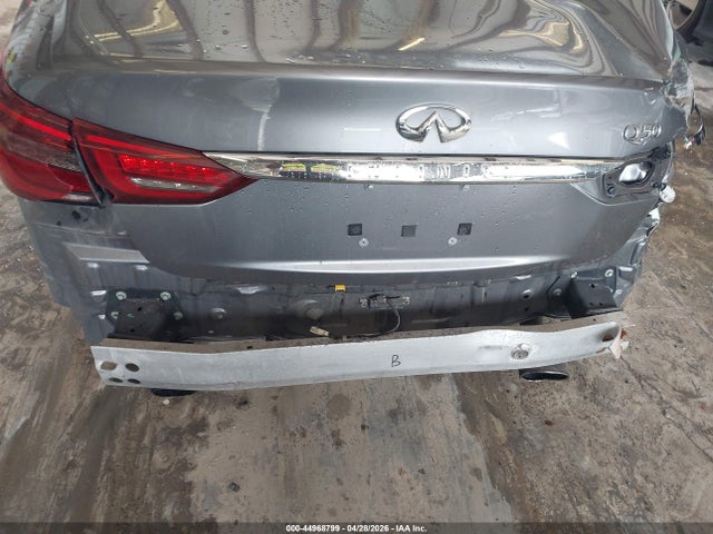 INFINITI Q50 3.0t Luxe