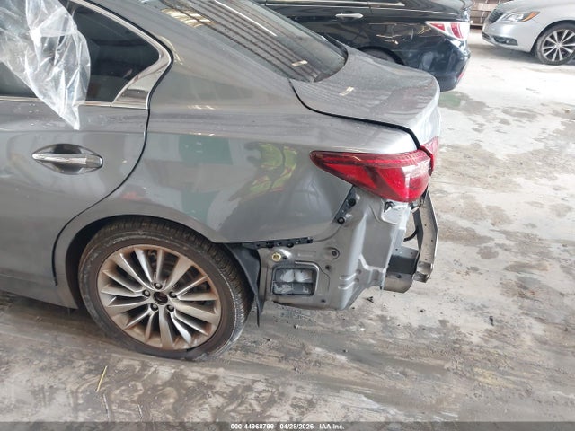 INFINITI Q50 3.0t Luxe