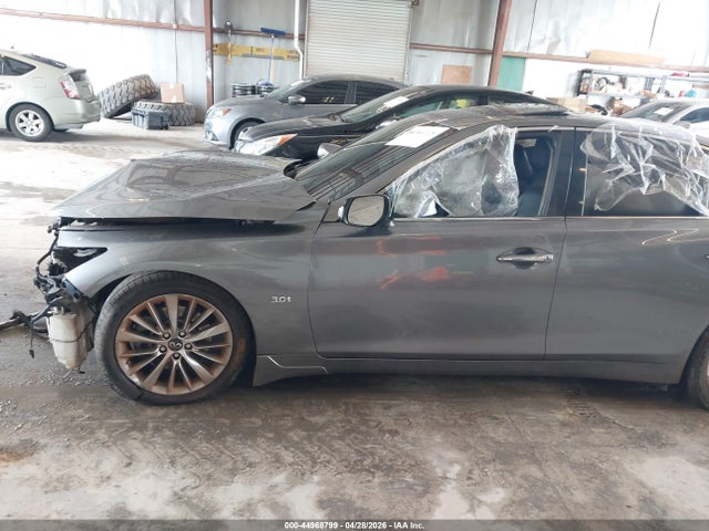 INFINITI Q50 3.0t Luxe