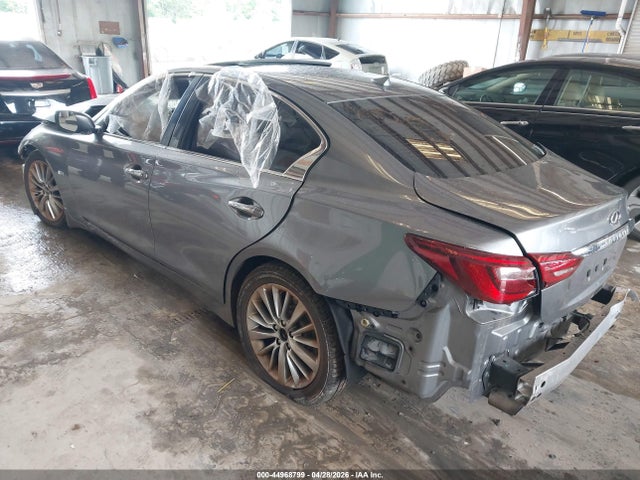 INFINITI Q50 3.0t Luxe