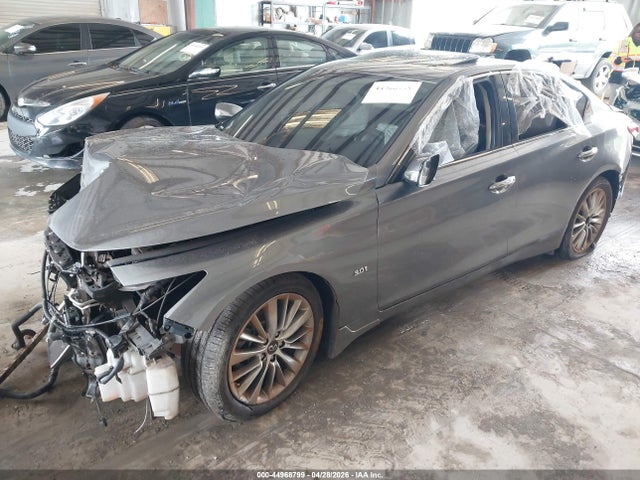 INFINITI Q50 3.0t Luxe