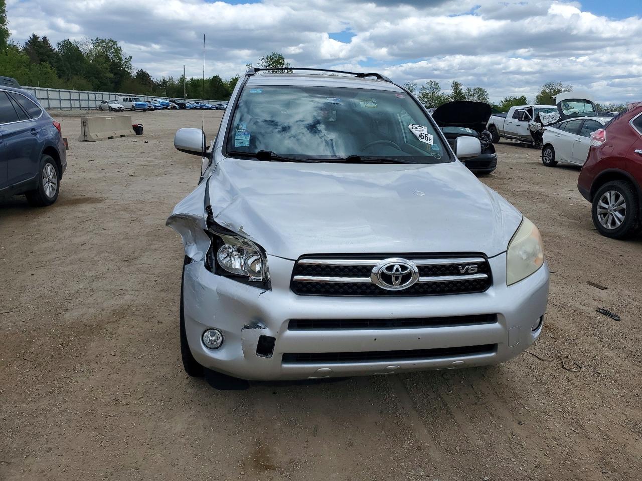 Toyota RAV4 Limited