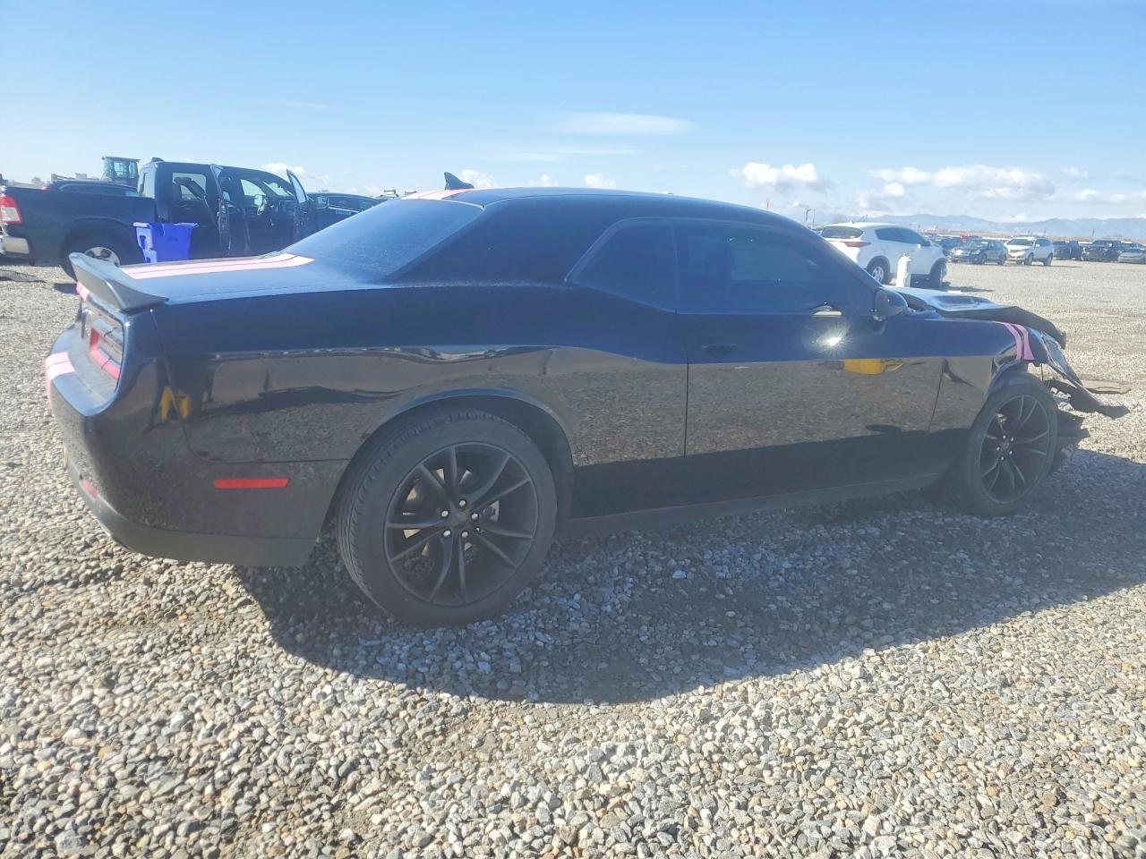 Dodge Challenger Sxt