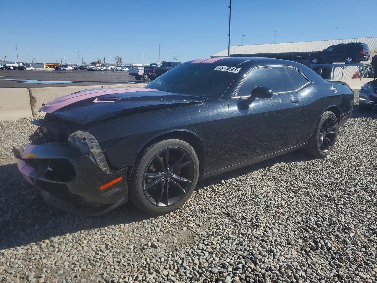 Salvage Dodge Challenger Image