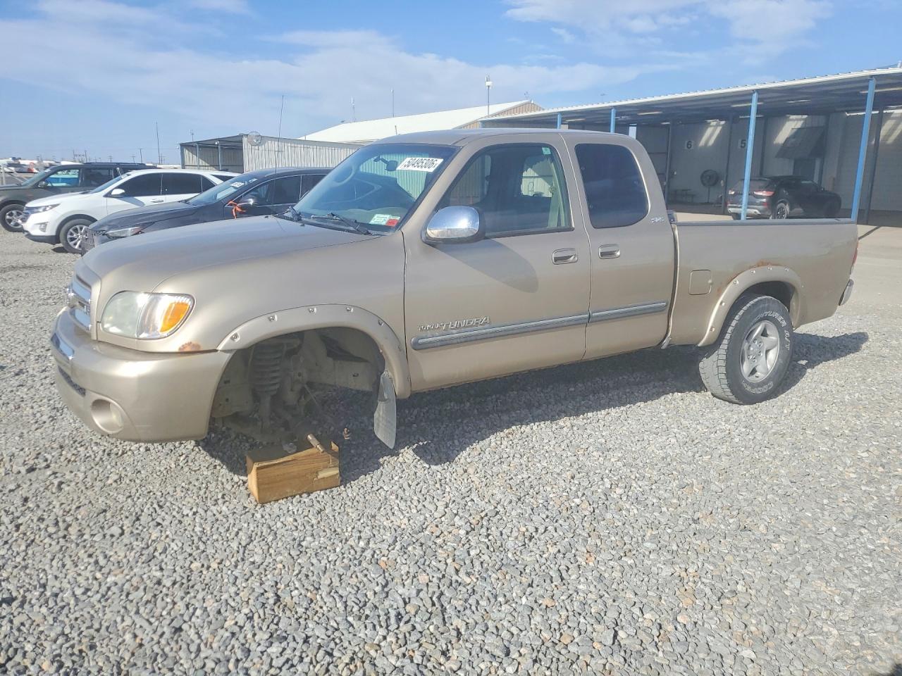 Salvage Toyota Tundra Image