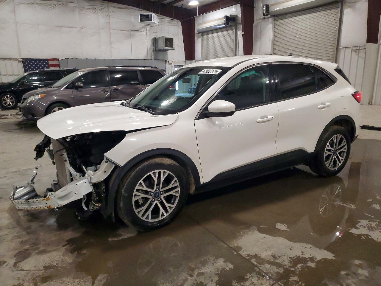 Salvage Ford Escape Image