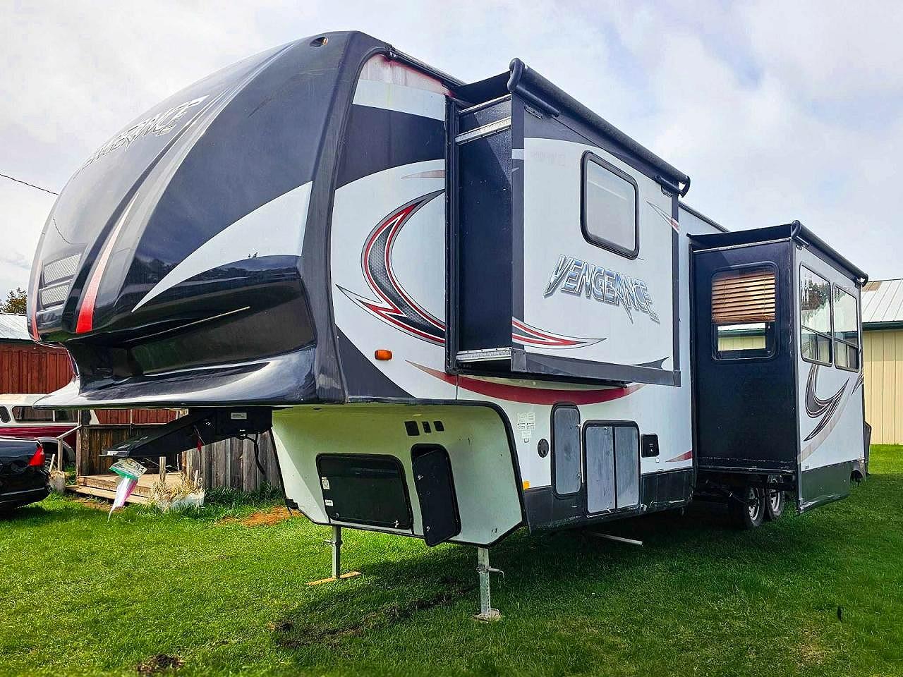 Forest River Vengee306v