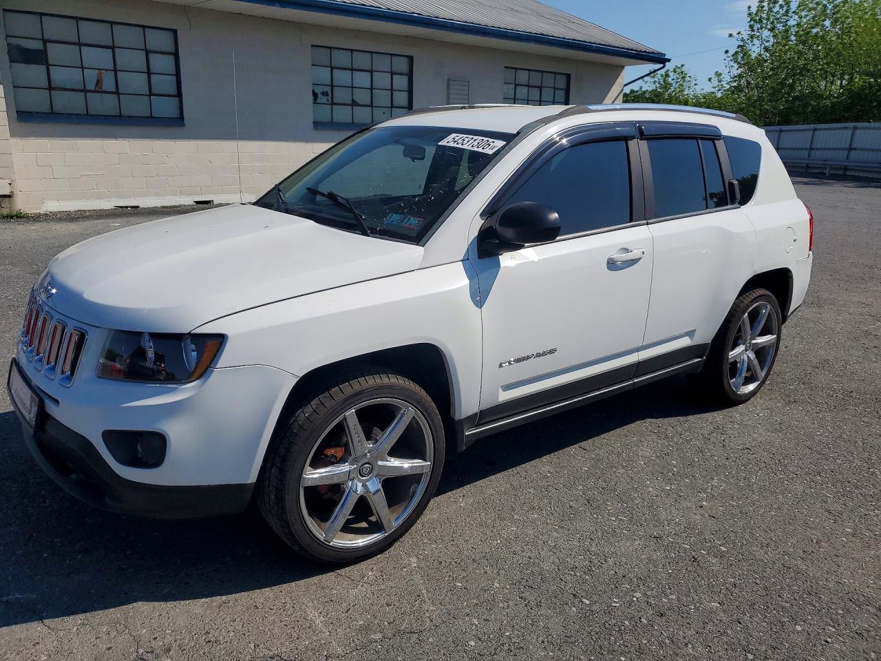 Salvage Jeep Compass Image