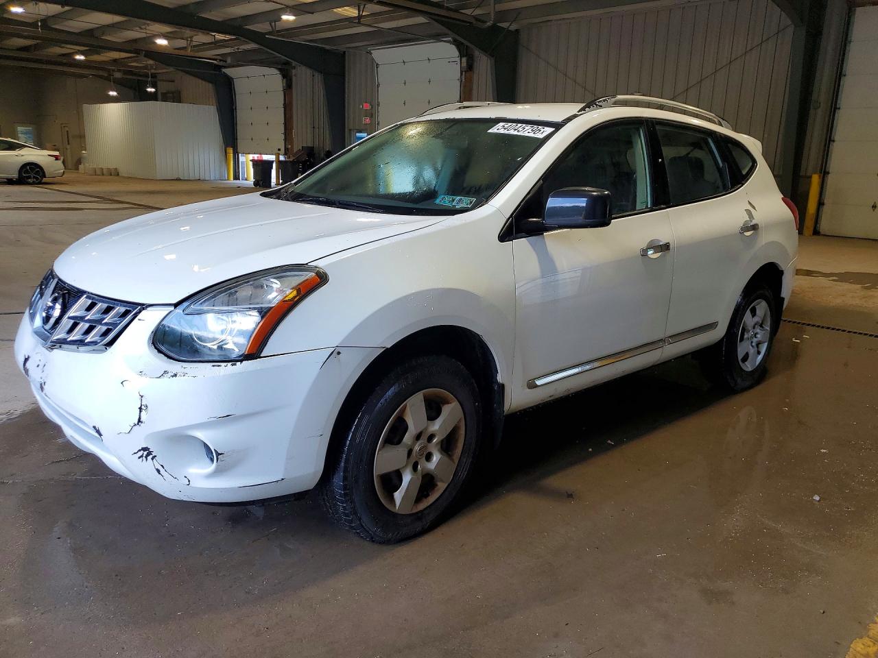 Salvage Nissan Rogue Image