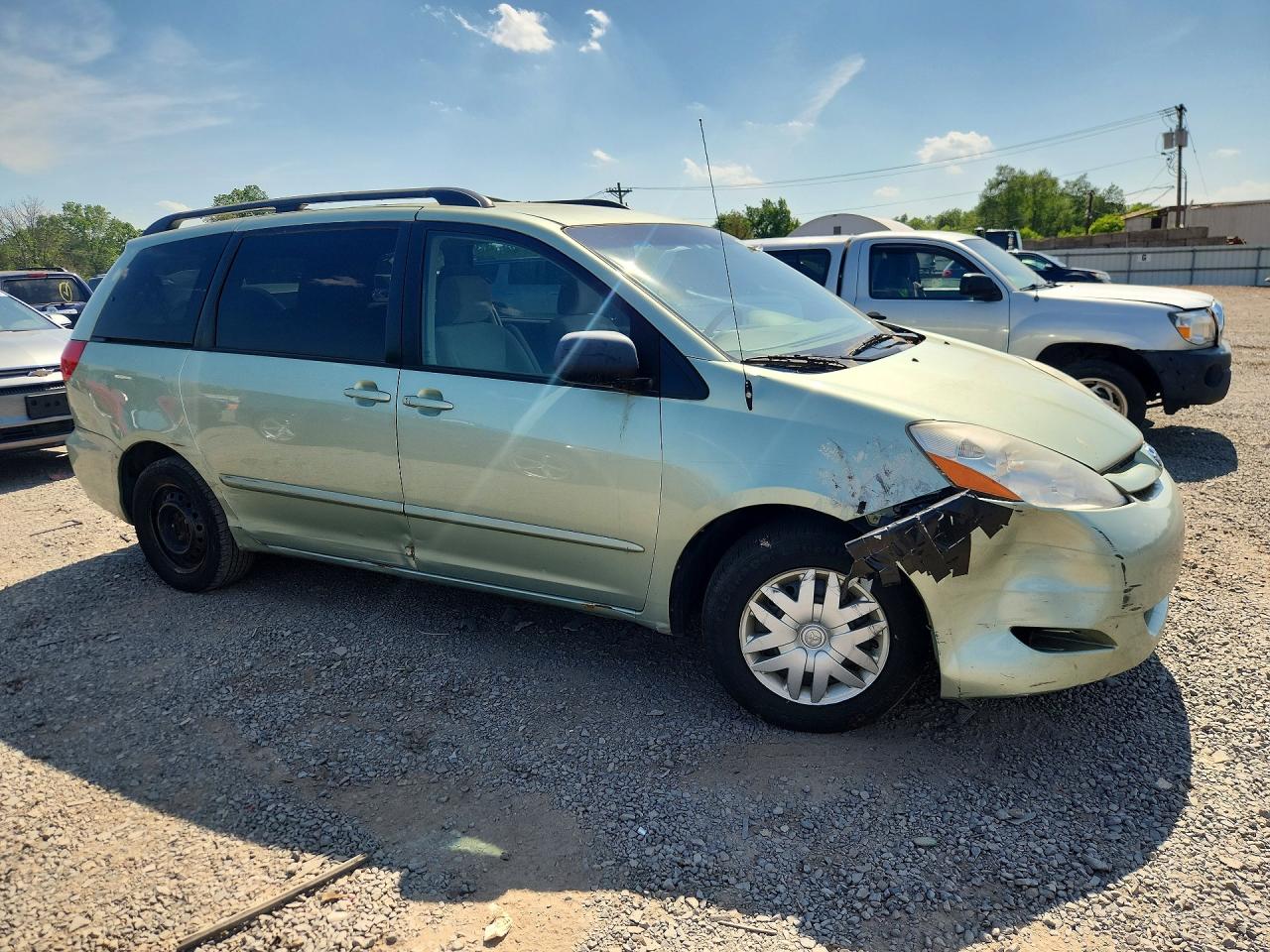 Toyota Sienna Le 7-passenger