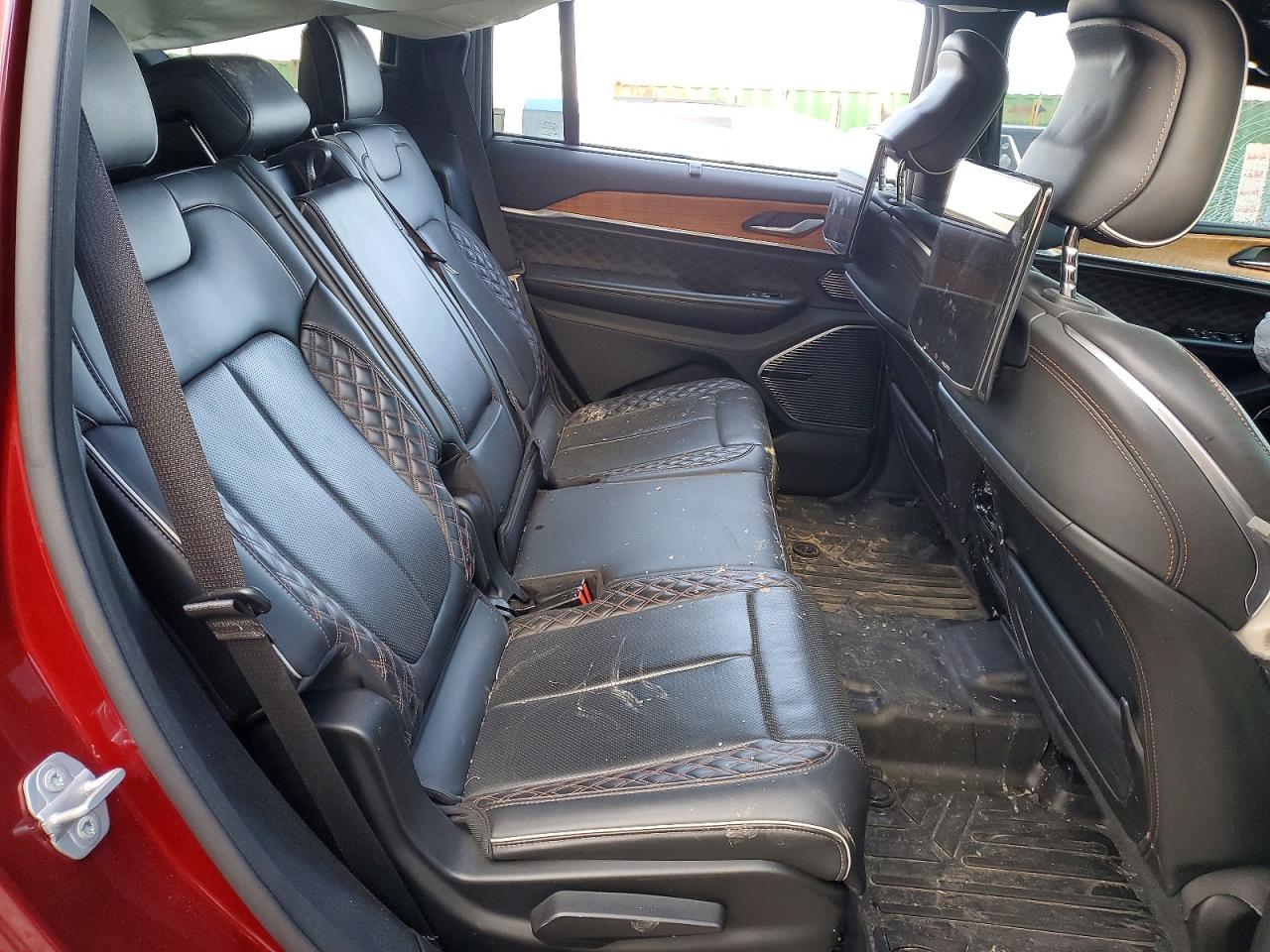 Jeep Grand Cherokee L Summit