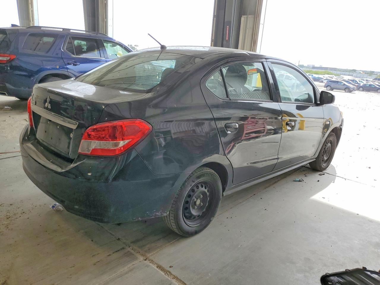 Mitsubishi Mirage G4 Es