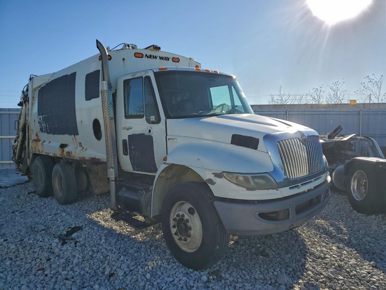 Salvage International 4000 Serie Image