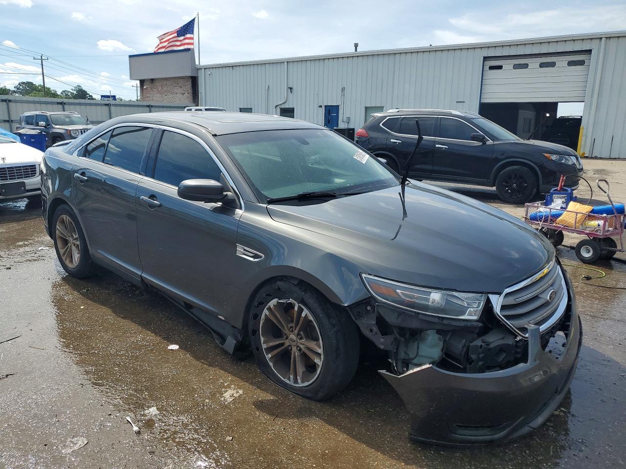 Ford Taurus Sel