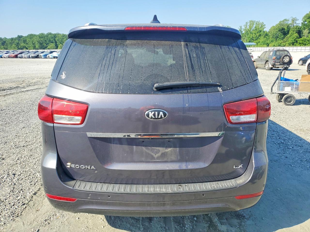 Kia Sedona Lx
