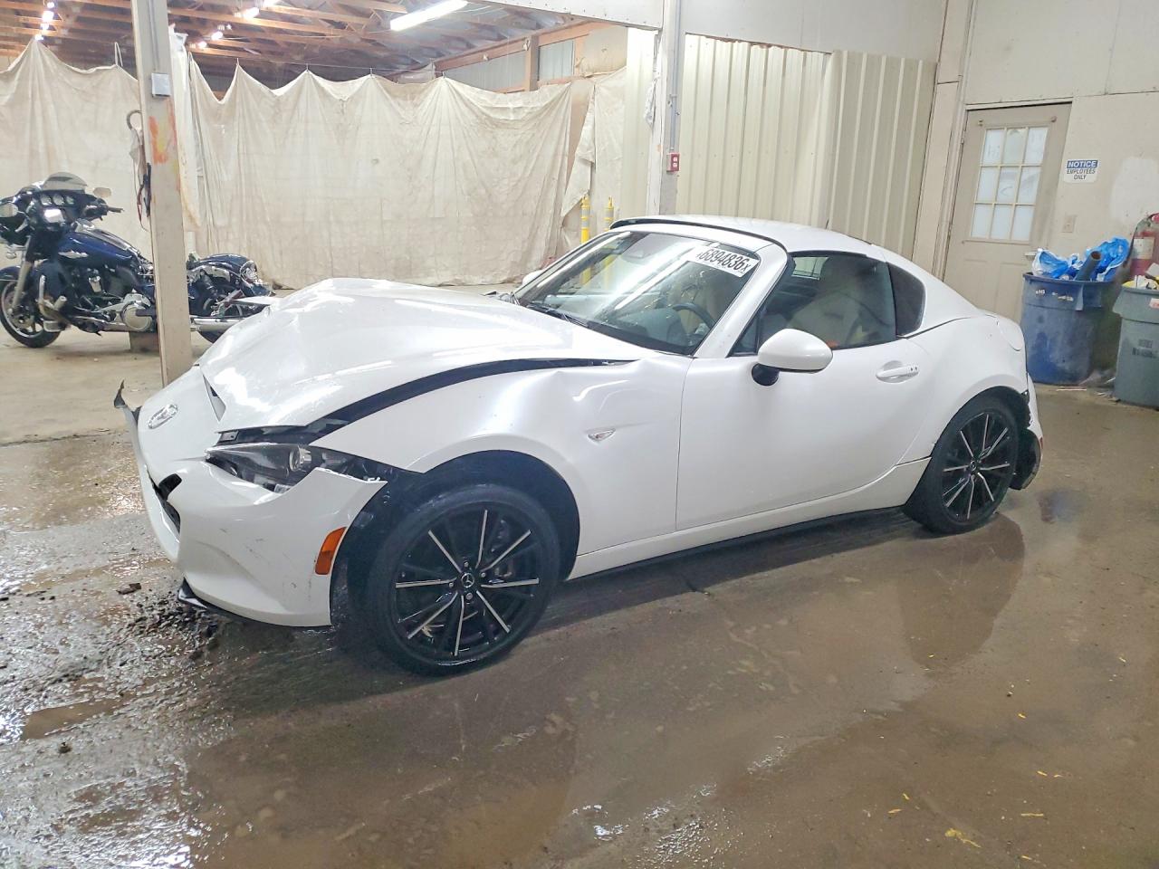 Salvage Mazda Mx5 Image