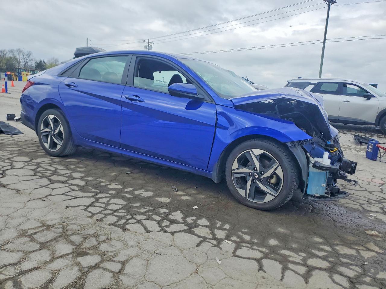 Hyundai ELANTRA Sel