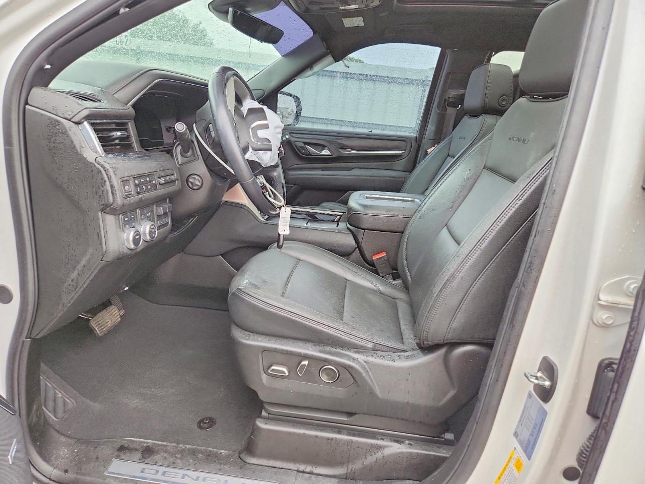 GMC Yukon Denali