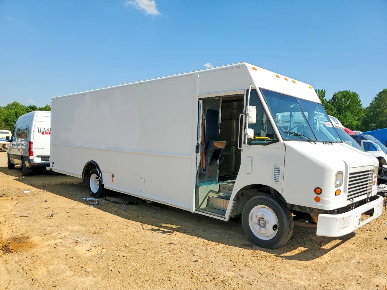 Freightliner Mt45 Chassis