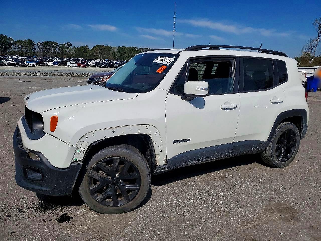 Salvage Jeep Renegade Image
