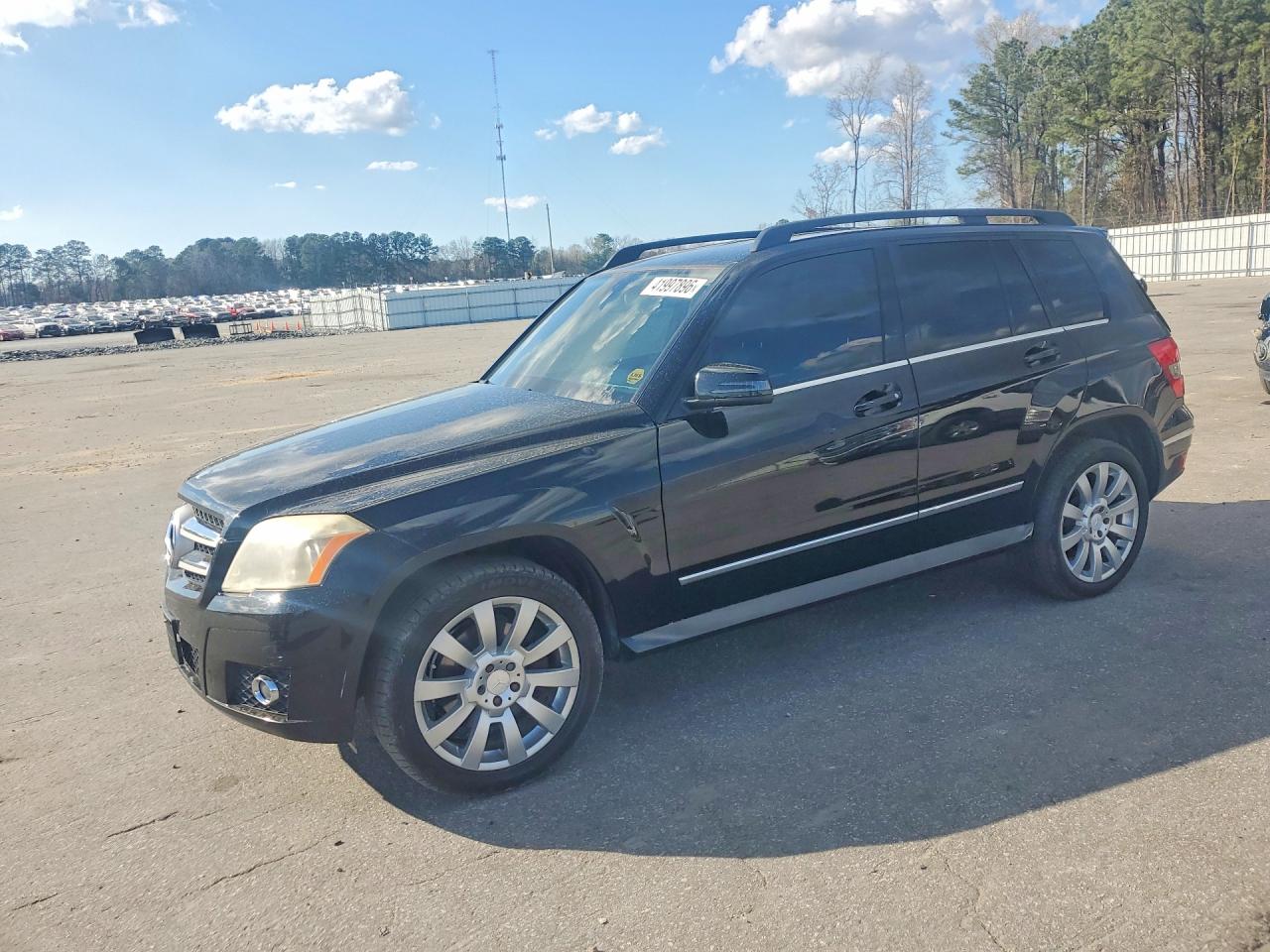 Salvage Mercedes-Benz GLK Image