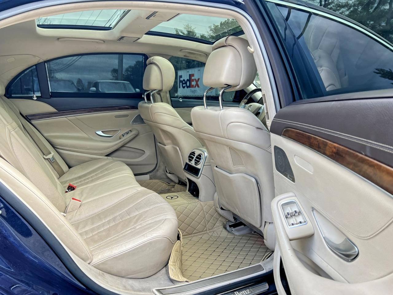 Mercedes-Benz S-Class 550 4matic