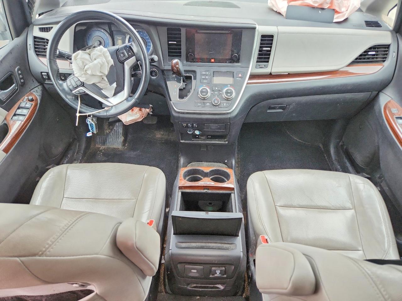 Toyota Sienna Limited Premium 7-passenger