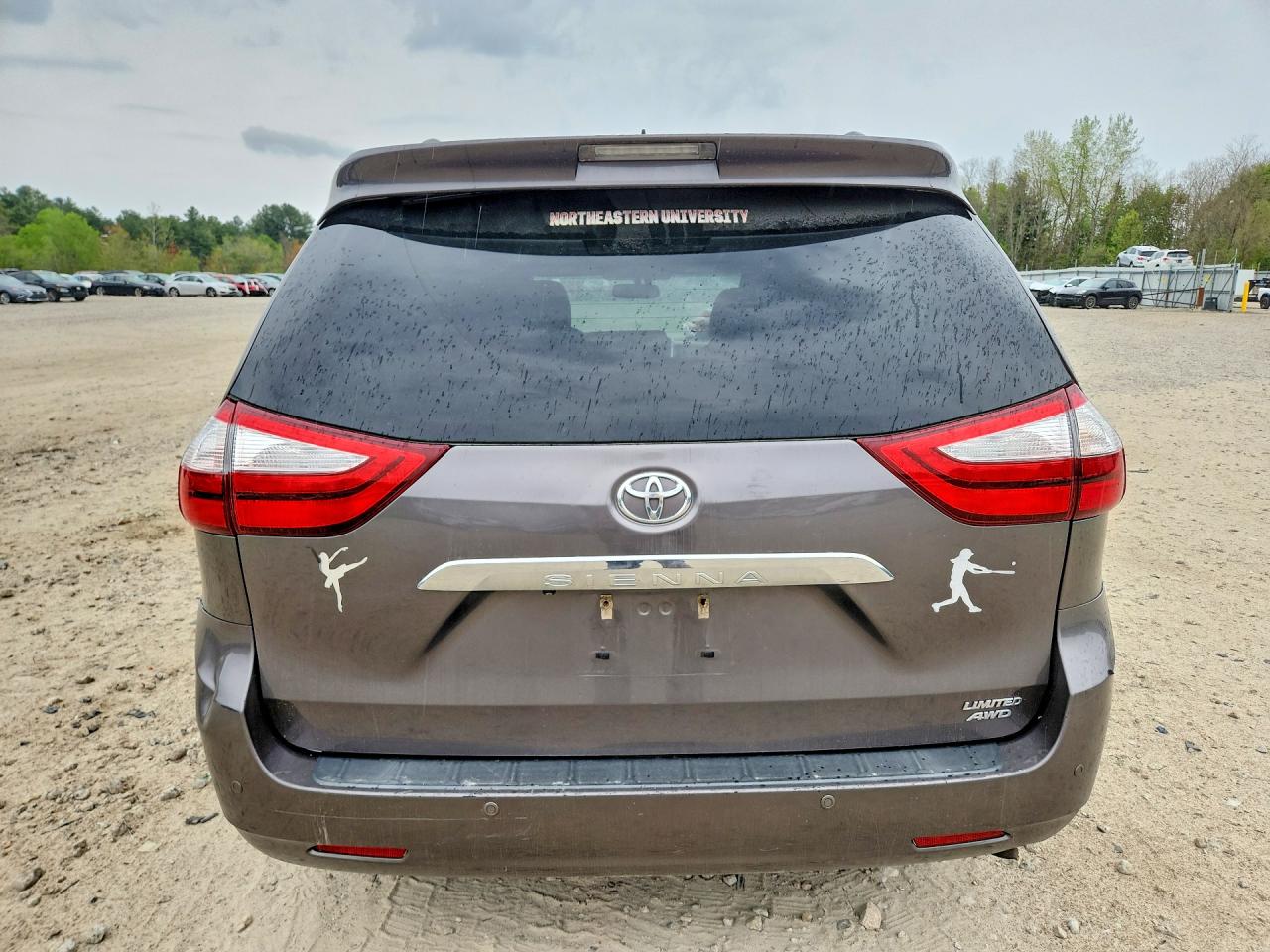 Toyota Sienna Limited Premium 7-passenger