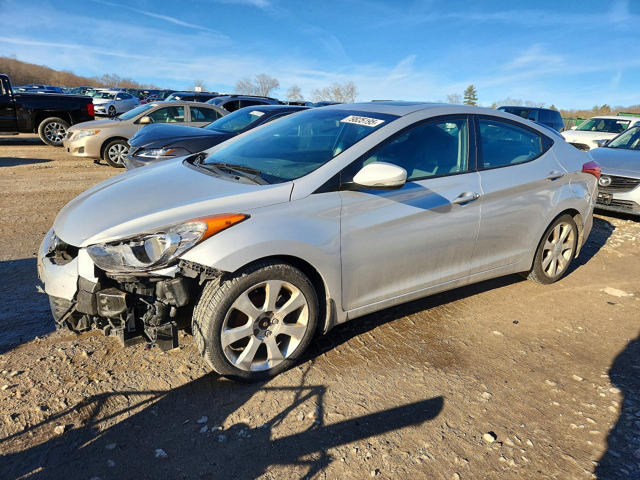 Salvage Hyundai ELANTRA Image